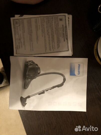 Пылесос с контейнером для пыли Philips FC8673/01