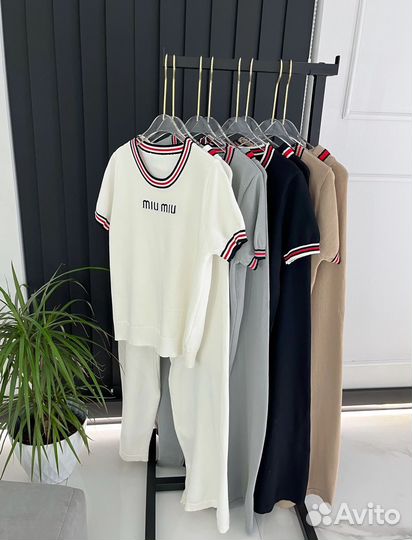 Трикотажный костюм Miu miu