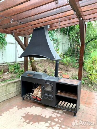 Мангал с крышей и печью