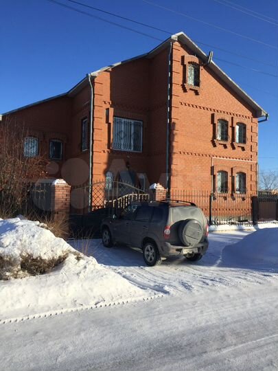 Коттедж 270 м² на участке 20 сот.