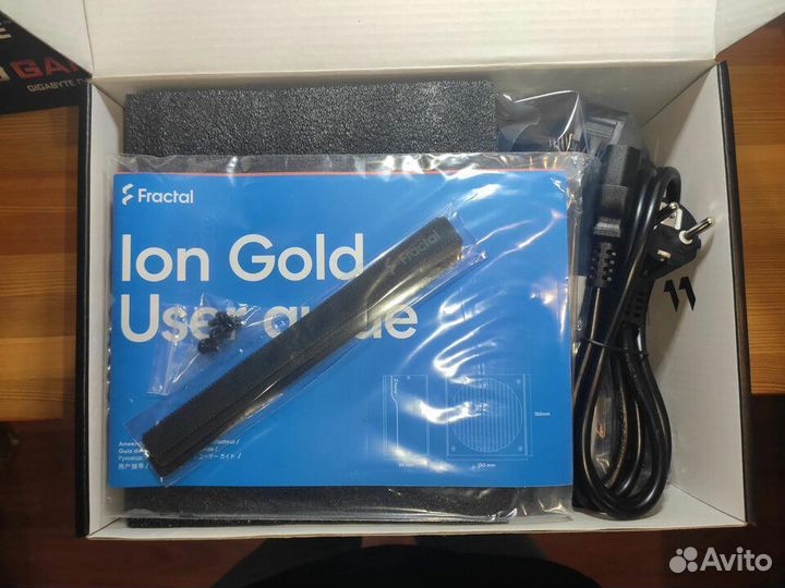 Fractal Design ION gold 650W