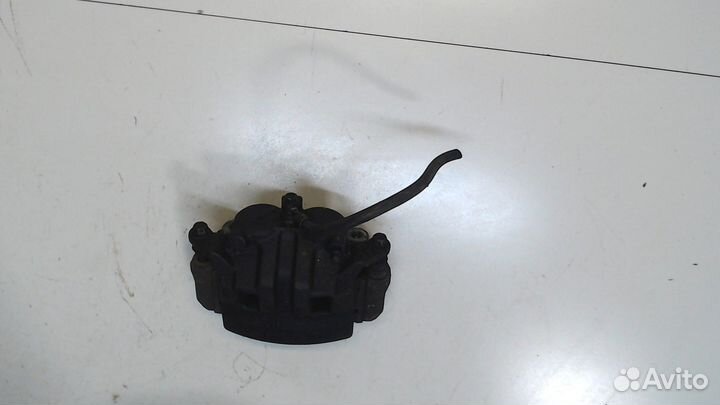 Суппорт Nissan Pathfinder, 2005