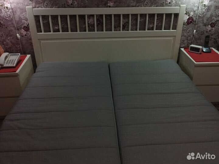 Кровать двухспальная 160 200 IKEA с матрацами