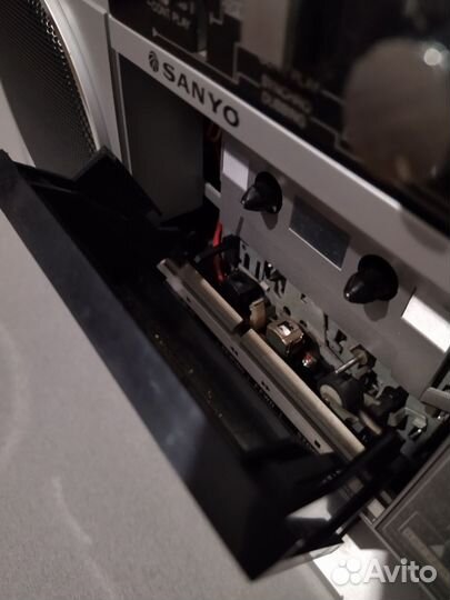 Магнитофон sanyo mw828k