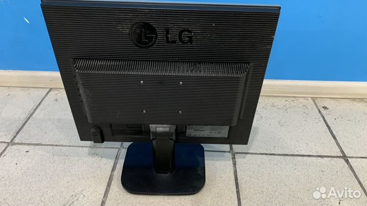 Монитор LG Flatron L1918S