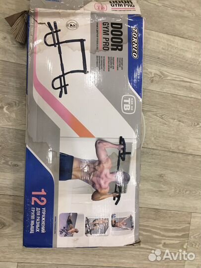 Турник дверной