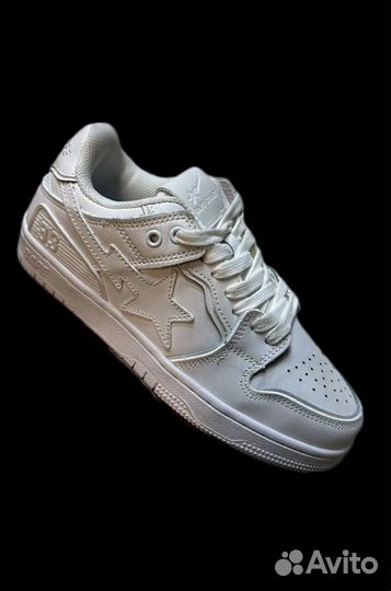 Кроссовки белые