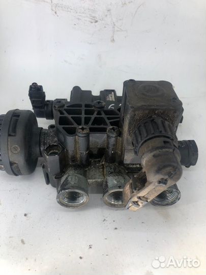 Кран уровня пола передний Scania K N F-Series Bus