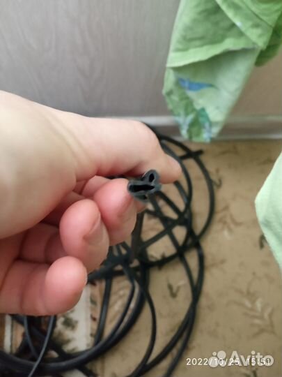 Уплотнитель оконный б/у бесплатно