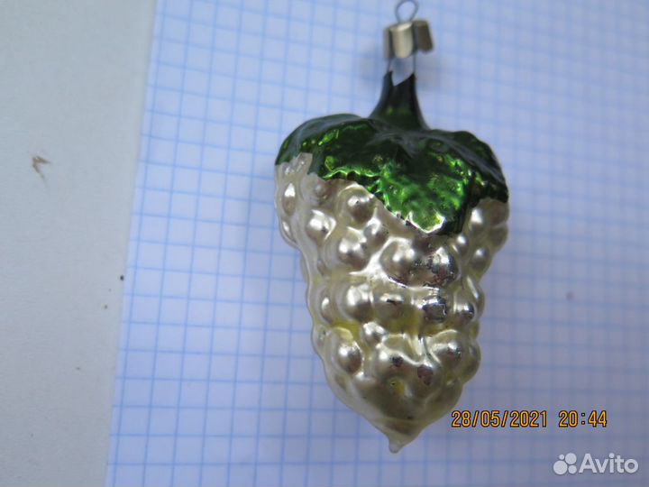 Ёлочная игрушка гроздь винограда, 60-е. СССР