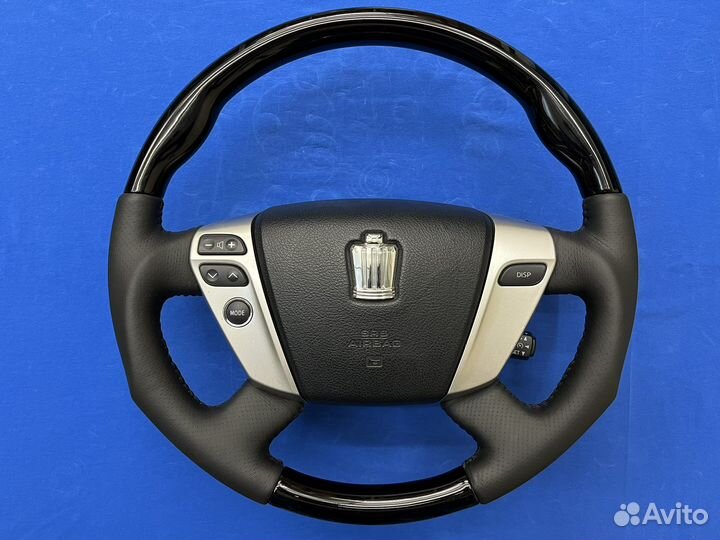 Анатомический руль с косточкой Toyota Crown 200