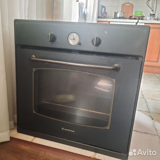 Духовой шкаф Hotpoint ariston