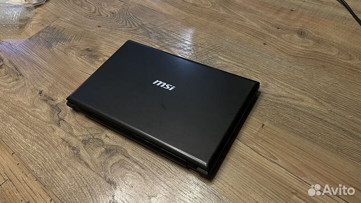 MSI мощный i7/10/nvidia/500/15,6/акб рабочий