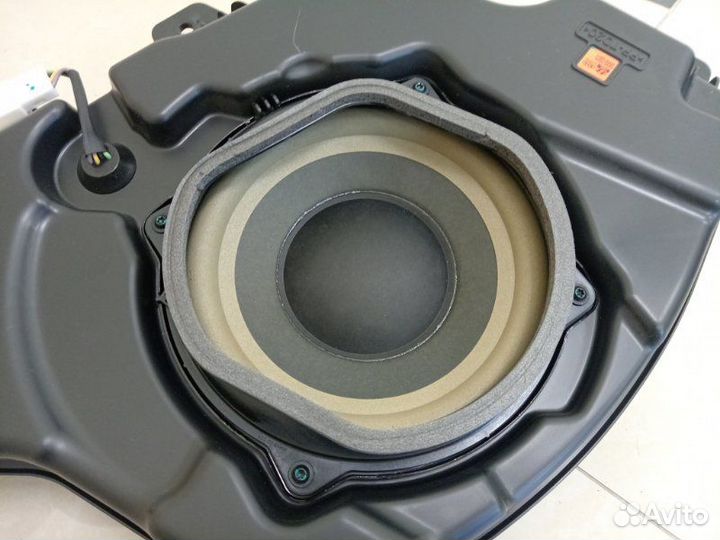 Сабвуфер Hyundai Grand Santa Fe DM D4HB 2016