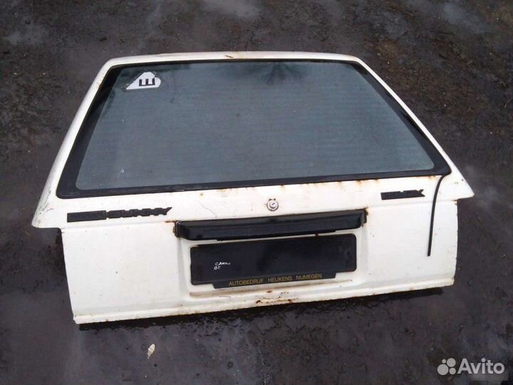 Крышка багажника Nissan Sunny B11