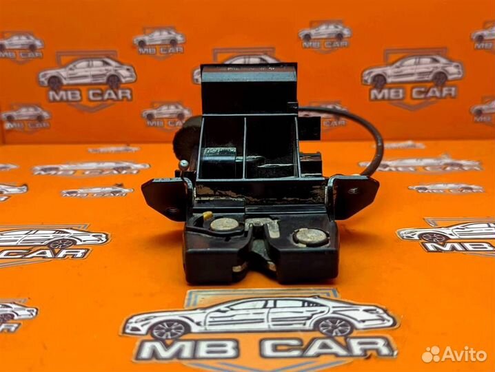 Замок багажника w203 C-class 112.946