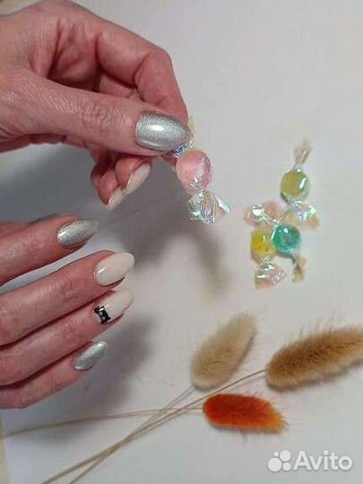 Маникюр, педикюр