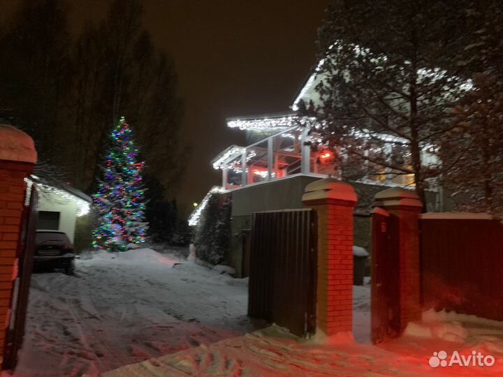 Световое украшение домов