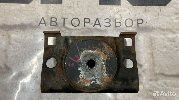 Подушка двигателя передняя правая Infiniti Qx56