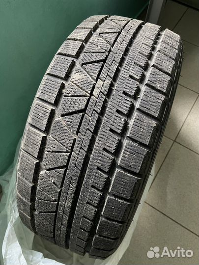 Vitour Ice Line 225/50 R17 94T