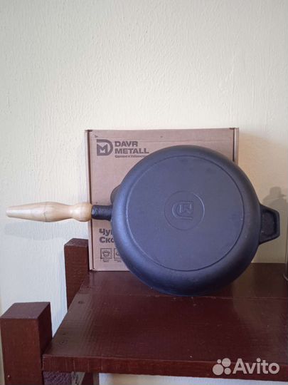 Чугунная сковорода