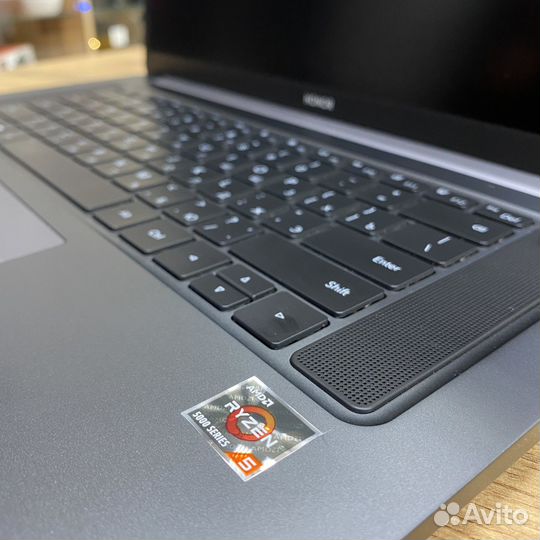 Honor MagicBook 16 Series