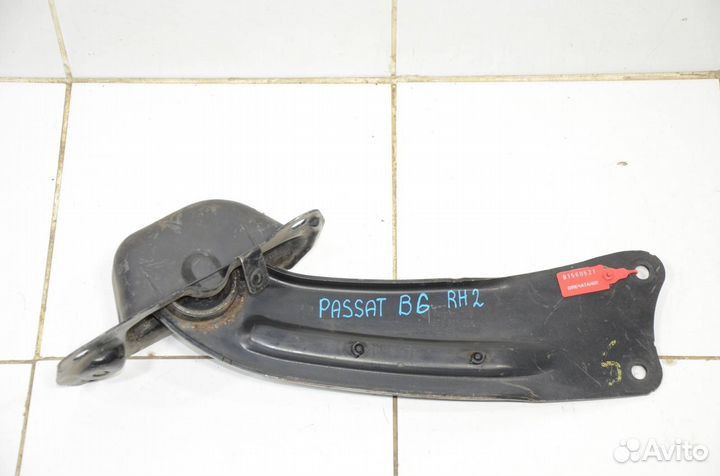 Рычаг продольный задний правый Volkswagen Passat
