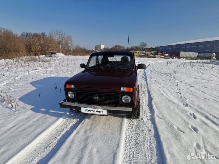 LADA 4x4 (Нива) 1.7 МТ, 2011, 180 000 км