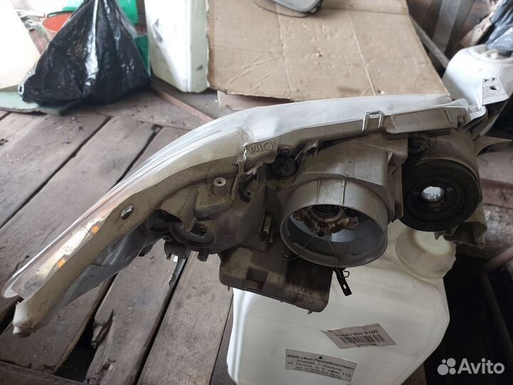 Фара левая toyota camry 40