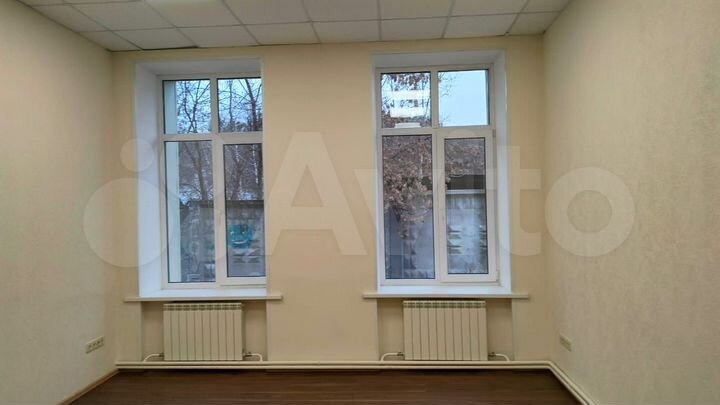 Офис в здании ул.Русская, 25 м2, 1 эт., общ.вход