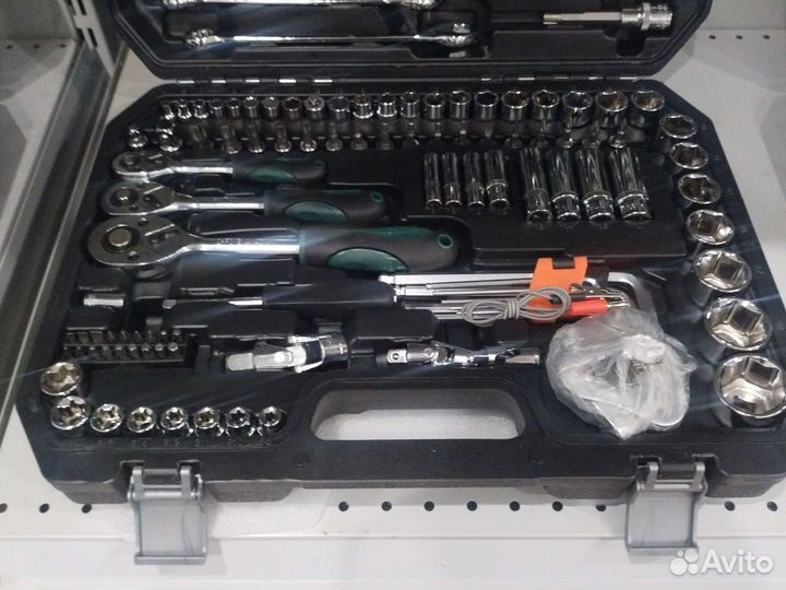 Набор инструментов 121 предмет