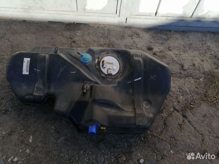 Бензобак с Opel Astra H