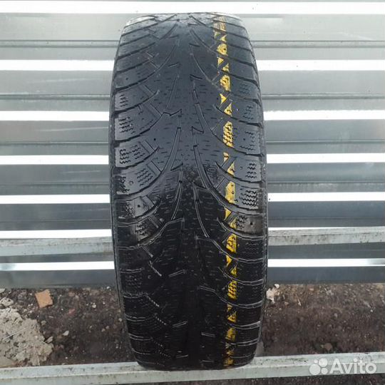 Hankook Winter I'Pike 215/65 R16