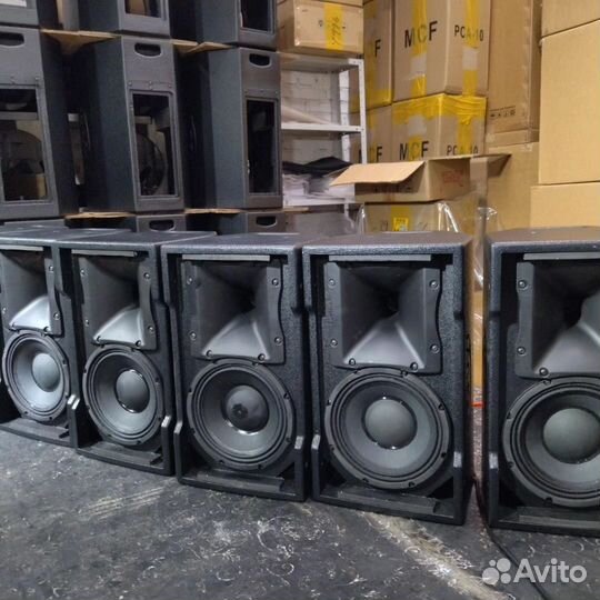 Звук, свет, микрофоны, усилки, микшеры