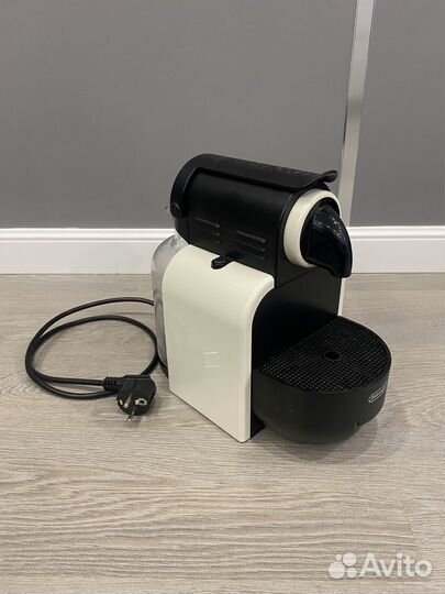 Кофемашина Nespresso Delonghi EN 97.W