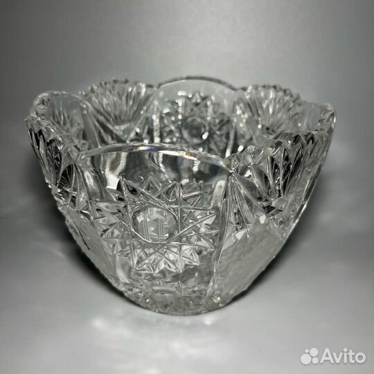 Хрустальная ваза