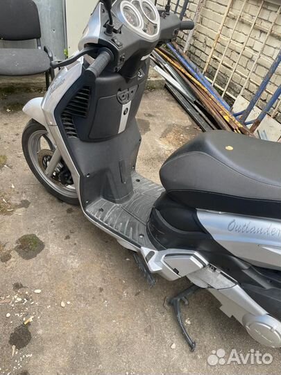 Скутер Stels Outlander 150
