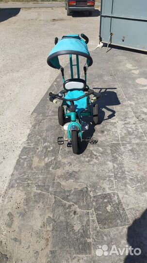 Трехколесный велосипед