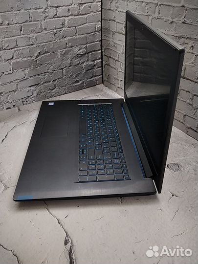 Монстр Lenovo 16GB RAM/intel i7/17.3 Дюйм/IPS