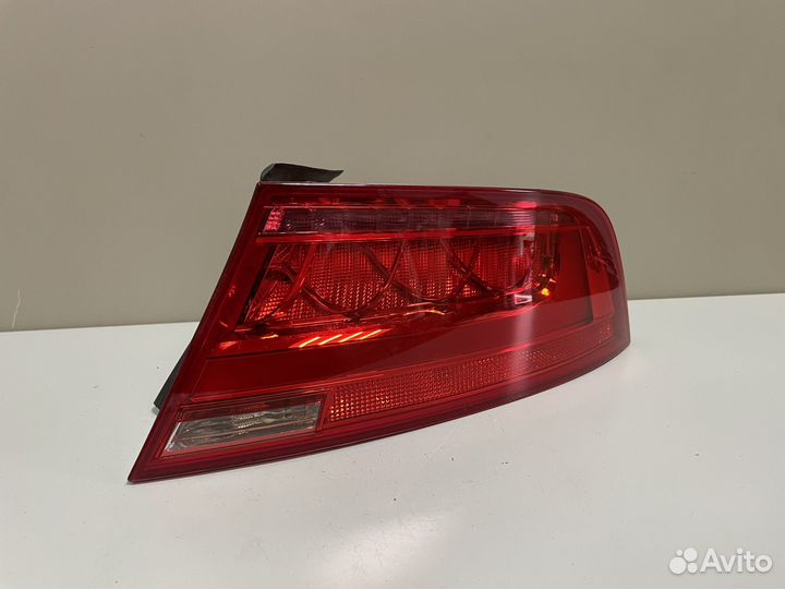 Фонарь правый в крыло Audi A7 4G Ауди А7