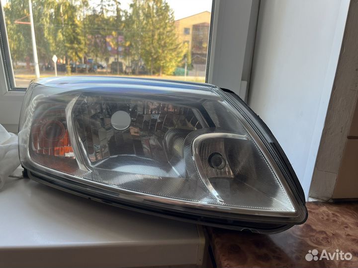 Фары на гранту 2190