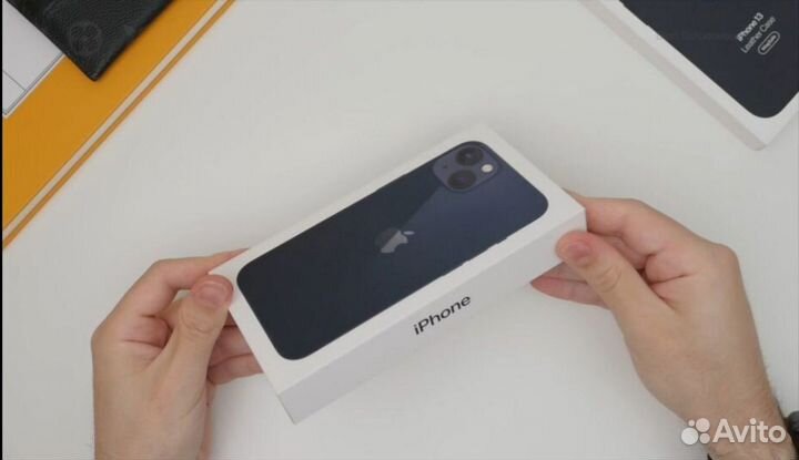 iPhone 13, 256 ГБ