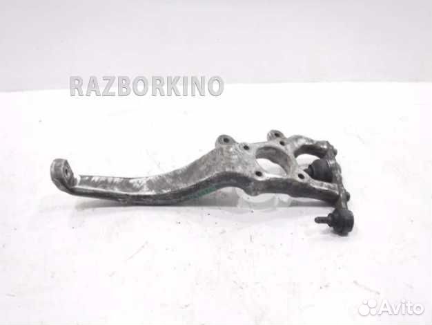 Кулак передний левый