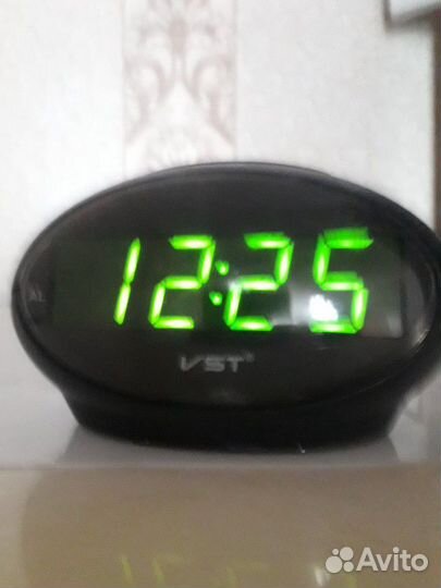 Часы будильник 220v