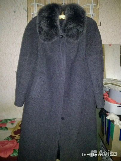 Пальто женское,зимнее