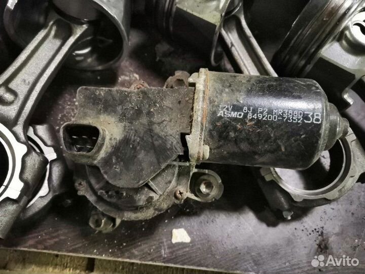 Мотор дворников Mitsubishi Pajero 4 V98W 4M41 2008