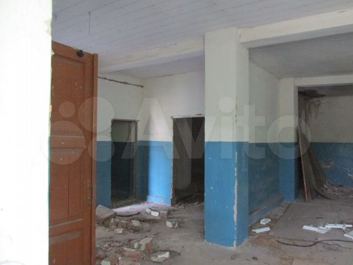 Здание, 1978.1 м²