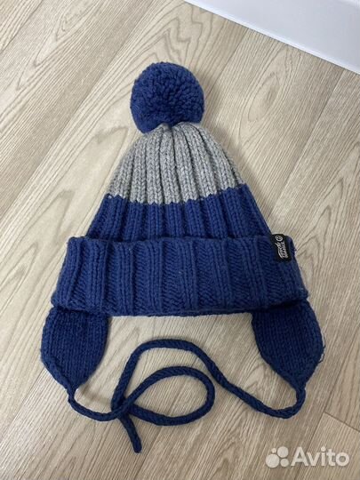 Зимние шапки разные 