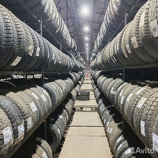 Kumho WinterCraft KW27 245/45 R18 95L