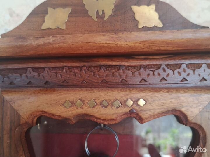 Ключница настенная из дерева